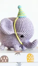 Elvie the elephant - Airali Design - Ilaria Caliri - crochet Pattern - English