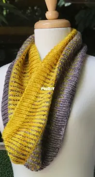 Quickn Squishy Cowl by Sian Price-White-Free