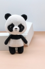 Tra Nguyen - The Little Panda - English