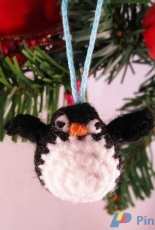 Lucy Ravenscar - Lucy Collin - Tiny Crochet Penguin - free
