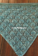 Shawl with leaves