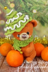 Anna Sadovskaya - Teddy bear with New Year tree hat - Russian