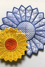 Kreative Kiwi - Flower Coaster ITH - Free