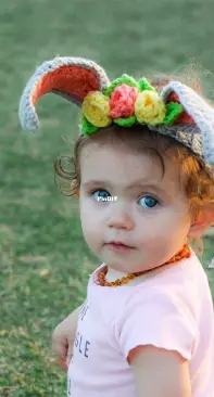 Winding Road Crochet - Lindsey Dale - Crochet Bunny Ears Headband with Flowers - Free