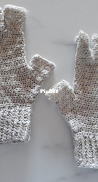 Winter fingerless gloves
