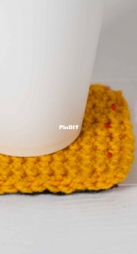 Winding Road Crochet - Lindsey Dale - Beginner Crochet Coaster - Free