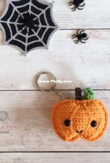 Spin a Yarn Crochet - Jillian Hewitt - Pumpkin Keychain  - Free