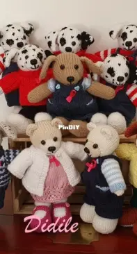 many dogs and bears