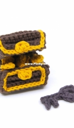 Club Crochet - Louies Loops - Louis Mensinger - Treasure Chest