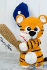 One and Two Company - Carolina Guzman - Riley the Little Tiger Amigurumi
