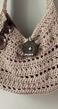 Tara loves crochet - Grindstone Tote Bag - Tara Briggs - Free