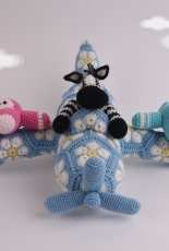 Eddie Lives the Dream African Flower(Heidi Bear Design)