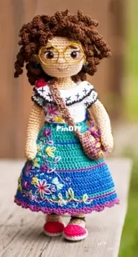 AniAmi Crochet - Annie Komarova / Margo - Mirabel