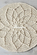 Minimalist Cabled Mandala - Tatsiana Kupryianchyk - Lilla Bjorn Crochet