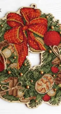 FruzelOk 0601 - Winter Wreath by Natalia Dervish