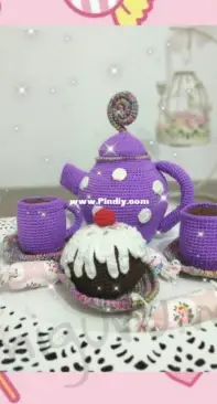 Tea pot and tea cup set