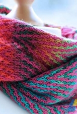 Zigazig Ah Scarf by Gretchen Tracy/ Balls to the Walls Knits-Free