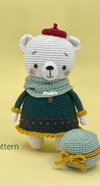 Manuska Crochet - Orsi Farkasvolgyi - Agnes the Polar Bear