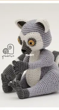 Yarn Wave Shop - Banga Vaicekauskienė - Lester the Lemur