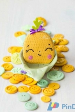 Noia Land Paloma Rocha Pina, Pineapple  Felt