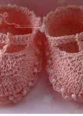 Cheryls Crochet - Fancy little T strap baby booties - English