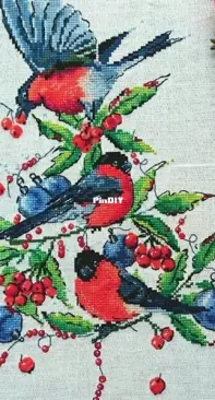 Julia Do - Christmas Tree - Bullfinches