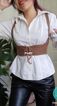 The Grumpy Granny - Diana Picon - Underbust Crochet Corset