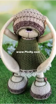 Crochet Bunny Art - Irina Tarasova - Olivia Outfit set - English and Dutch