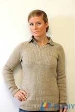 Ladies Classic Raglan Pullover by Jane Richmond