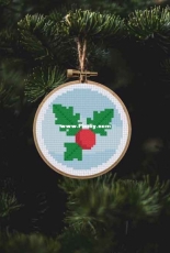 Daily Cross Stitch - Xmas Ornaments Mistletoe