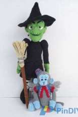 Hollys Hobbies - Holly McNevan - Wonderful World of Oz - Wicked Witch & Flying Monkey