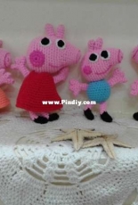 peppa pig and her family