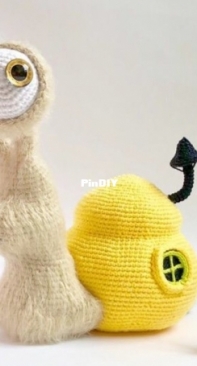 Annima Toys - Anna Minina - Oskar the Snail - Russian