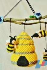 Pisces Crochet- Stephanie Pokorny- Bumble Bee Mobile