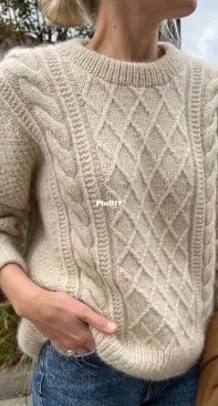 Moby Sweater by Mette-Wendelboe Okkels - PetiteKnit - English