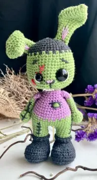 Monys Crochet - Monika Fialová - Frankie the monster bunny