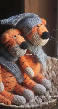 Maria Fedorenkova crochet tiger
