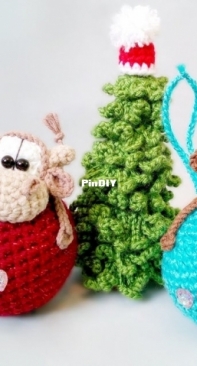 Little Owls Hut - Tatiana Knittoy - Bull on a Bauble