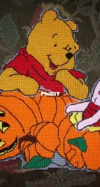 Halloween Pooh and Piglet in plastic canvas