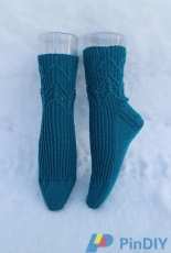 Knit-From-Stash 2016-Espalier Socks by Heatherly Walker