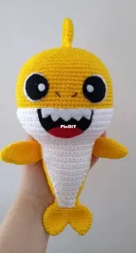 Cantinho da Rô - Rô Medeiros - Baby Shark - Portuguese