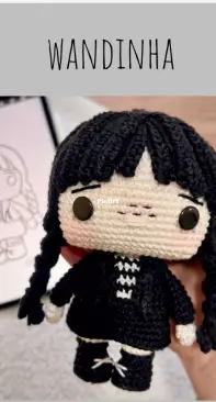 Azulie Croche - Viviane Larangeiras - Wednesday - Wandinha - Portuguese