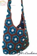 African Flower Shoulder Bag by Jos Crocheteria