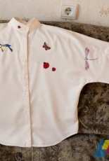 Blouse with embroidery