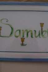 un cuadro de letras