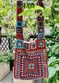 Barbara Roncaglioni  - Granny Colours Autumn Tote Bag - Free