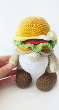 Crochet Wonders Design - Olga Kurchenko - Hamburger Gnome MINI 15cm - English