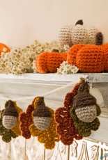 JoAnn / Jo-Ann - Acorn and Leaf Garland and Mini Crocheted Pumpkins - Free