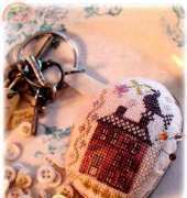 A Stitche's Journey - Alma Allen - "Birds and Berries Pinbox"