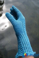 Riffle Gloves by Anna Dalvi/Knit & Knag Designs